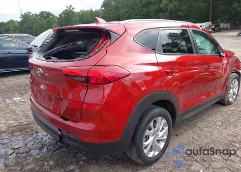 2021 Hyundai Tucson Value z USA, uszkodzony, nr VIN KM8J33A41MU330299